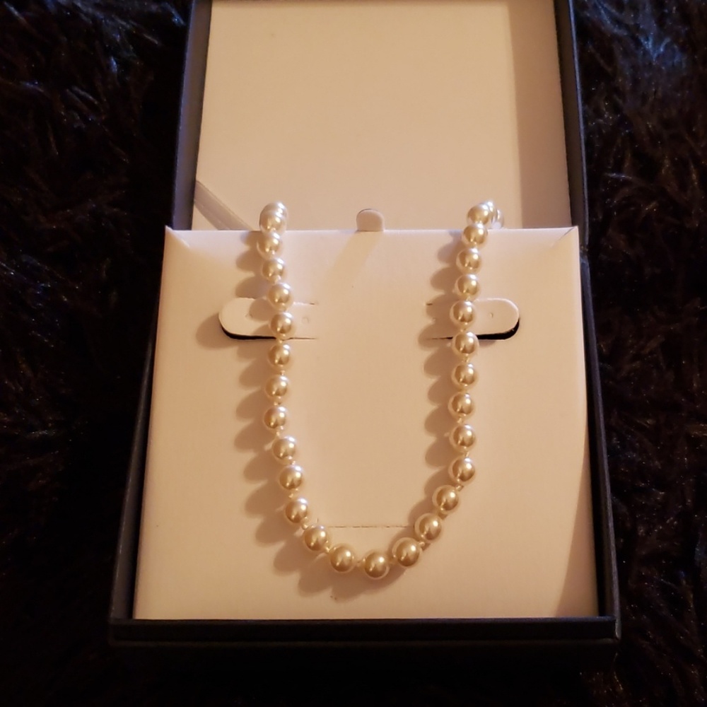 (FAUX) PEARL NECKLACE